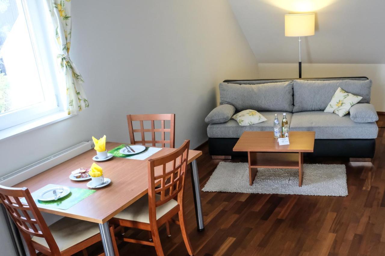 Jungingers Aparthotel Holzheim  Dış mekan fotoğraf